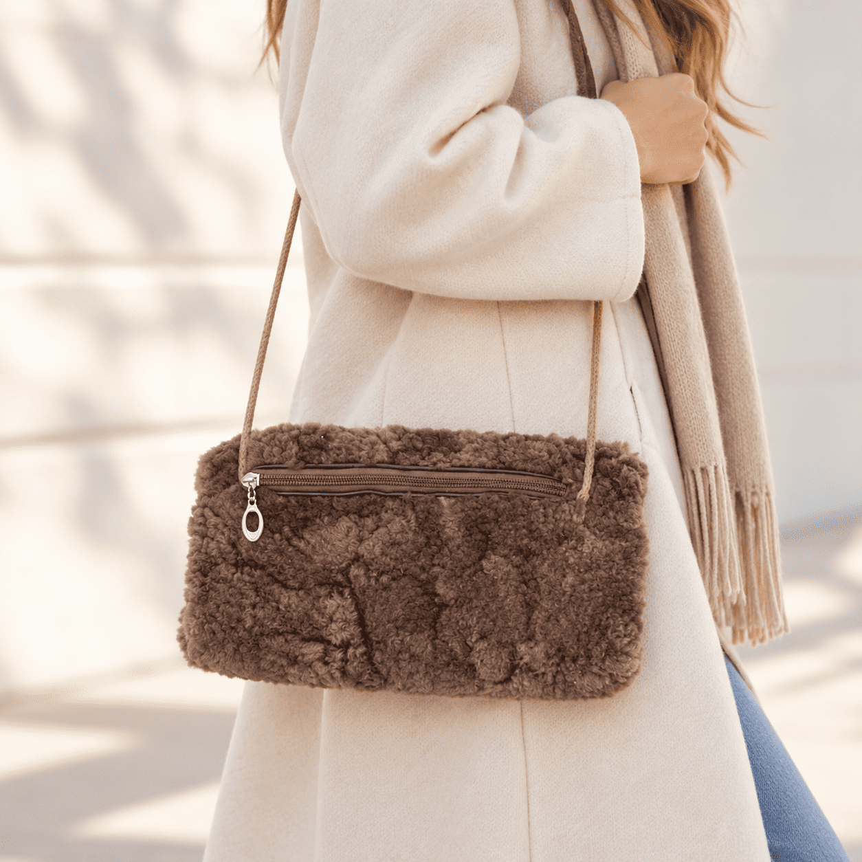Muff Lammfell Portemonnaie Tasche Natur Kordel